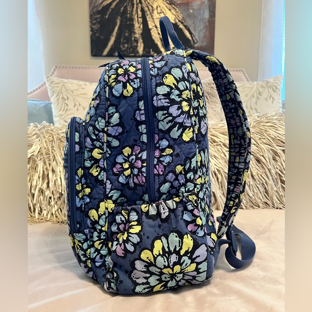 VERA BRADLEY Indigo Pop Essential Backpack Navy Blue Green Floral - Picture 5 of 14